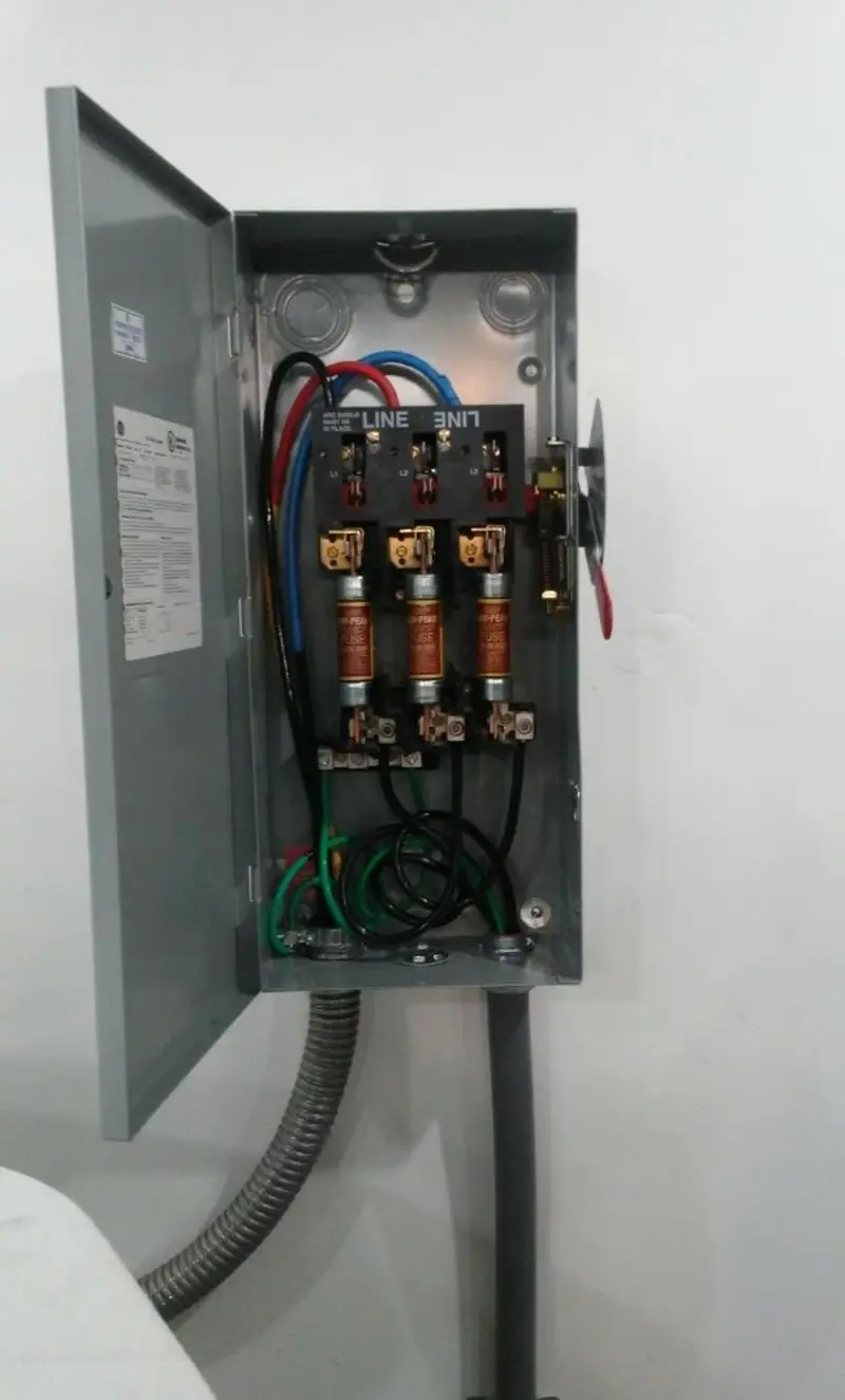 Three-phase disconnect switch installed for Smoke Detector Installation in Hobe Sound